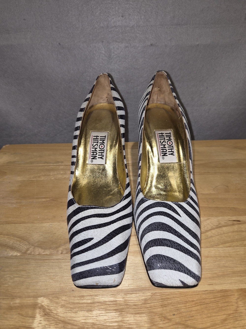 Timothy Hitsman Black and White Zebra-Print Pumps with Gold Interior Size 7.5
